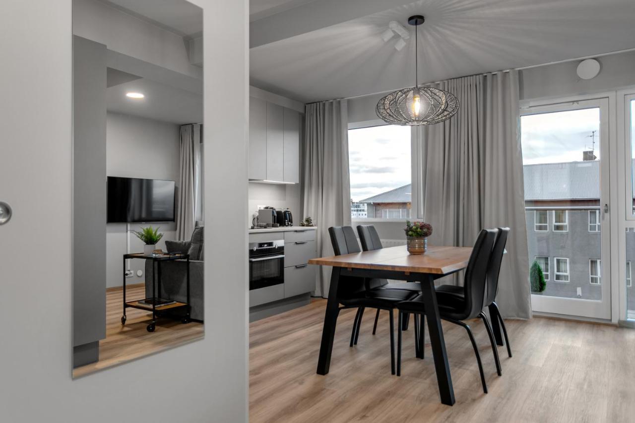 B 18-20 Apartments Reykjavik Exterior photo